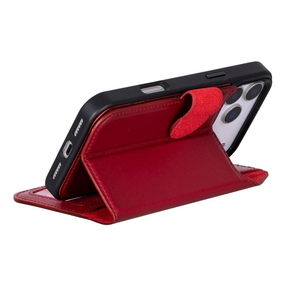 Magic iPhone 17 Pro Detachable Leather Wallet Case