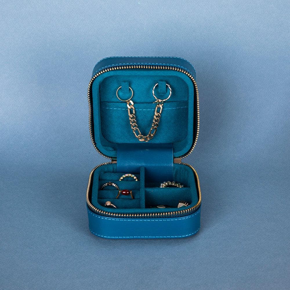 Amanda Leather Jewelry Box, Medium Bouletta