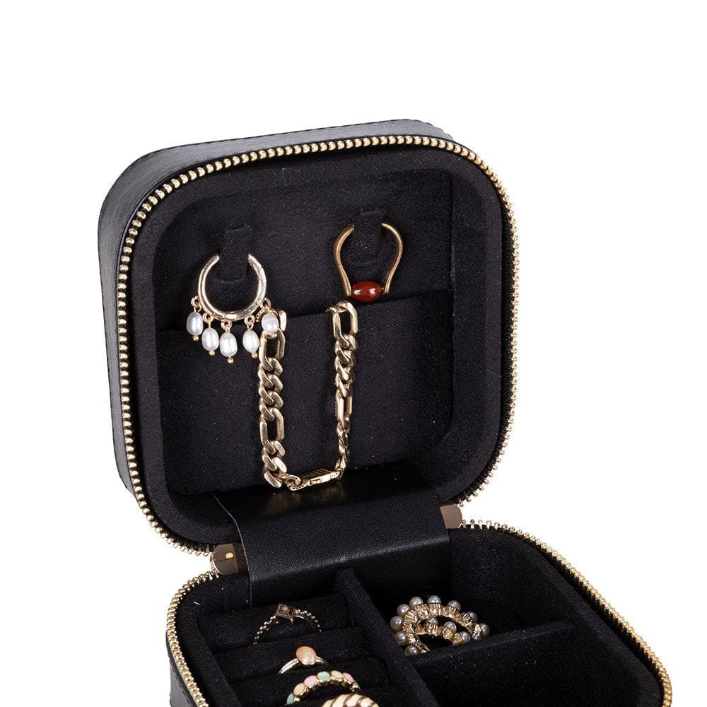 Amanda Leather Jewelry Box, Medium Bouletta