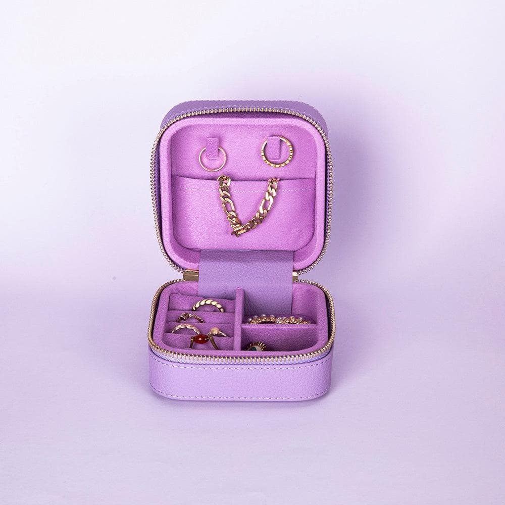 Amanda Leather Jewelry Box, Medium Bouletta