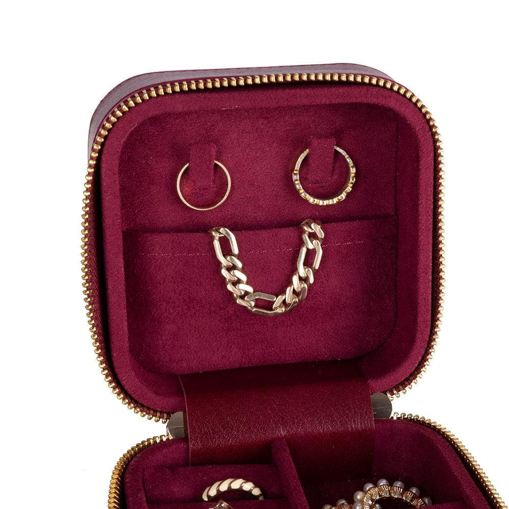 Amanda Leather Jewelry Box, Medium Bouletta