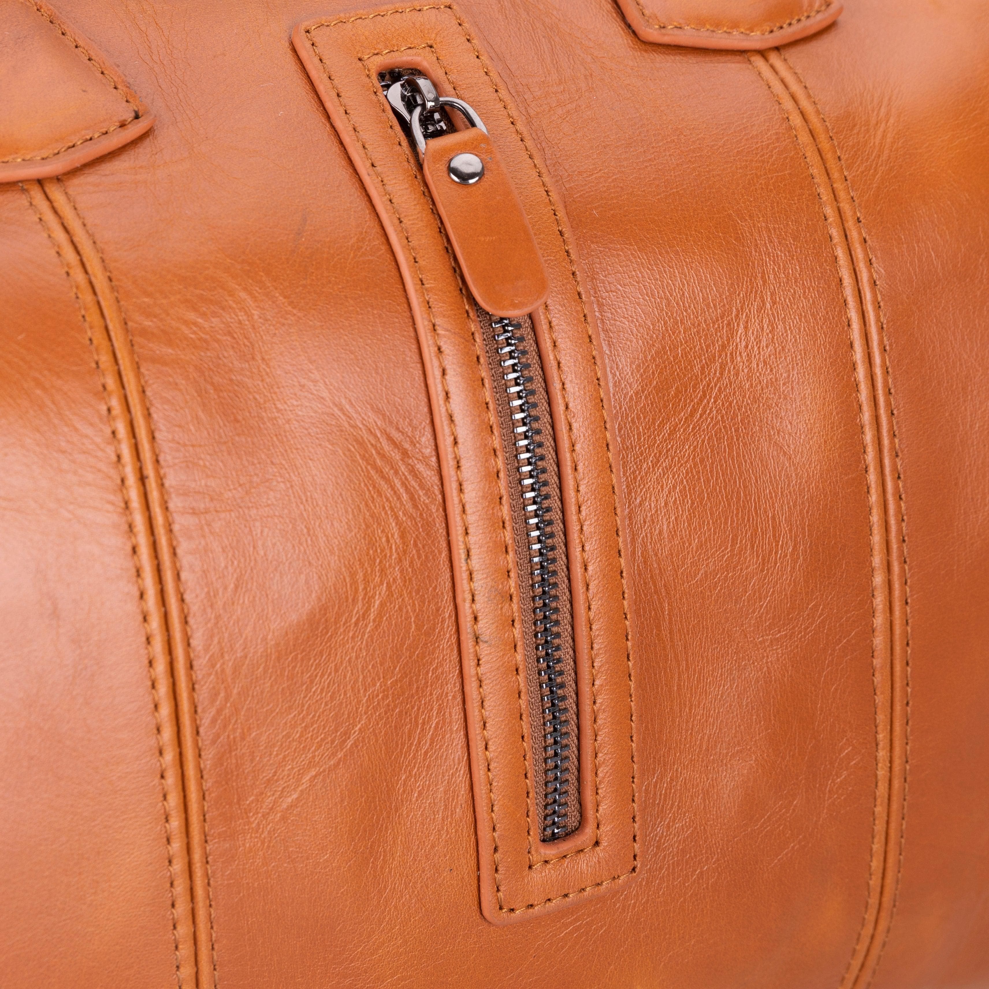 Dolly Leather Weekend Duffle Bag Bouletta