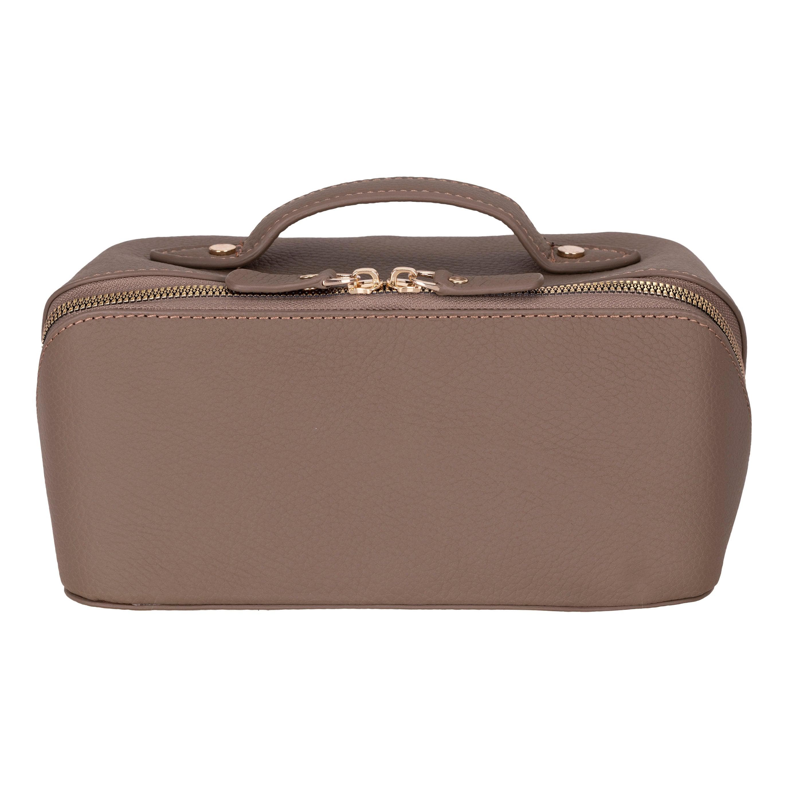 Ella Genuine Leather Dopp Kit Bouletta