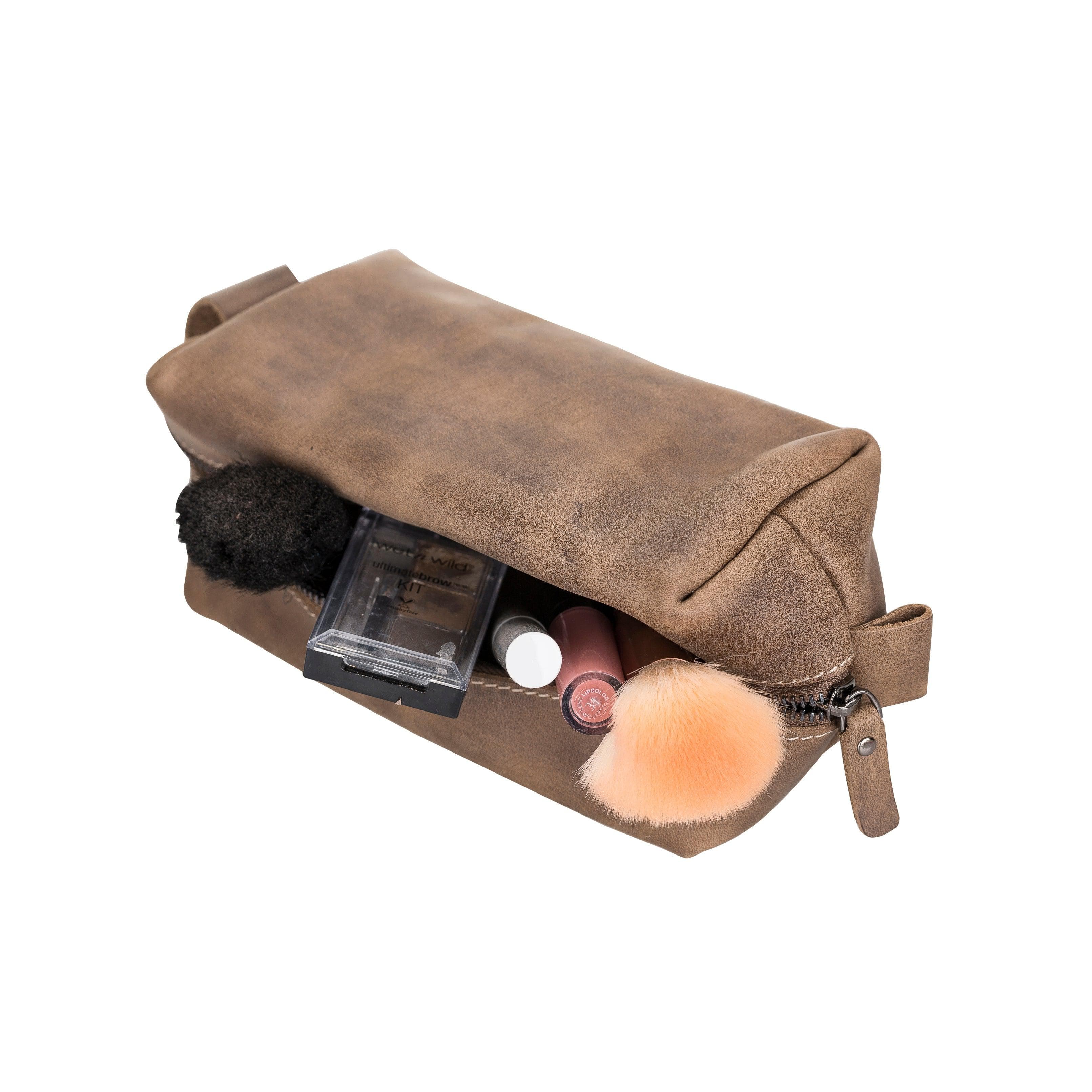 Eve Leather Dopp Kit, Small Coffee Brown Bouletta