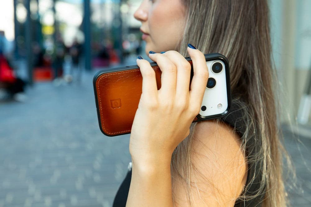 Flex Cover Leather iPhone 17 Pro Case with Card Holder Bouletta