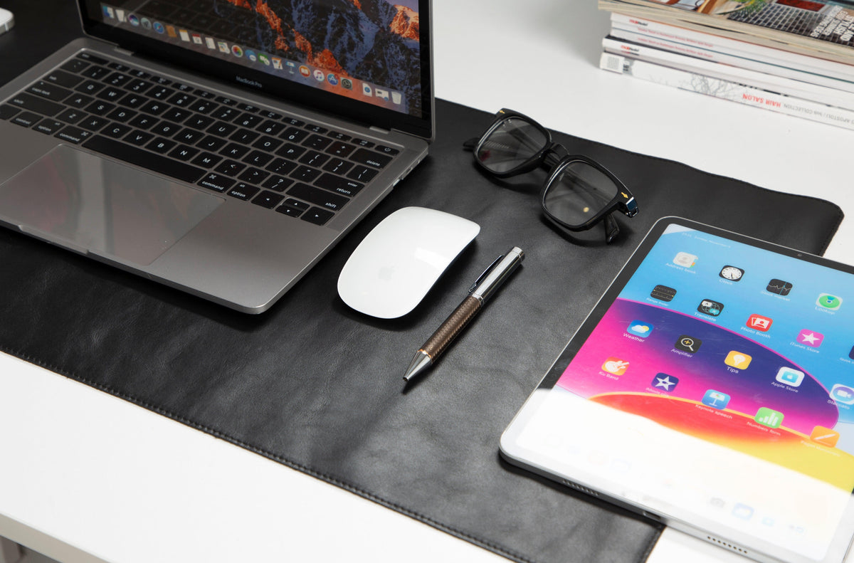 Leather Desk Mat (97 cm X 40 cm) Bouletta