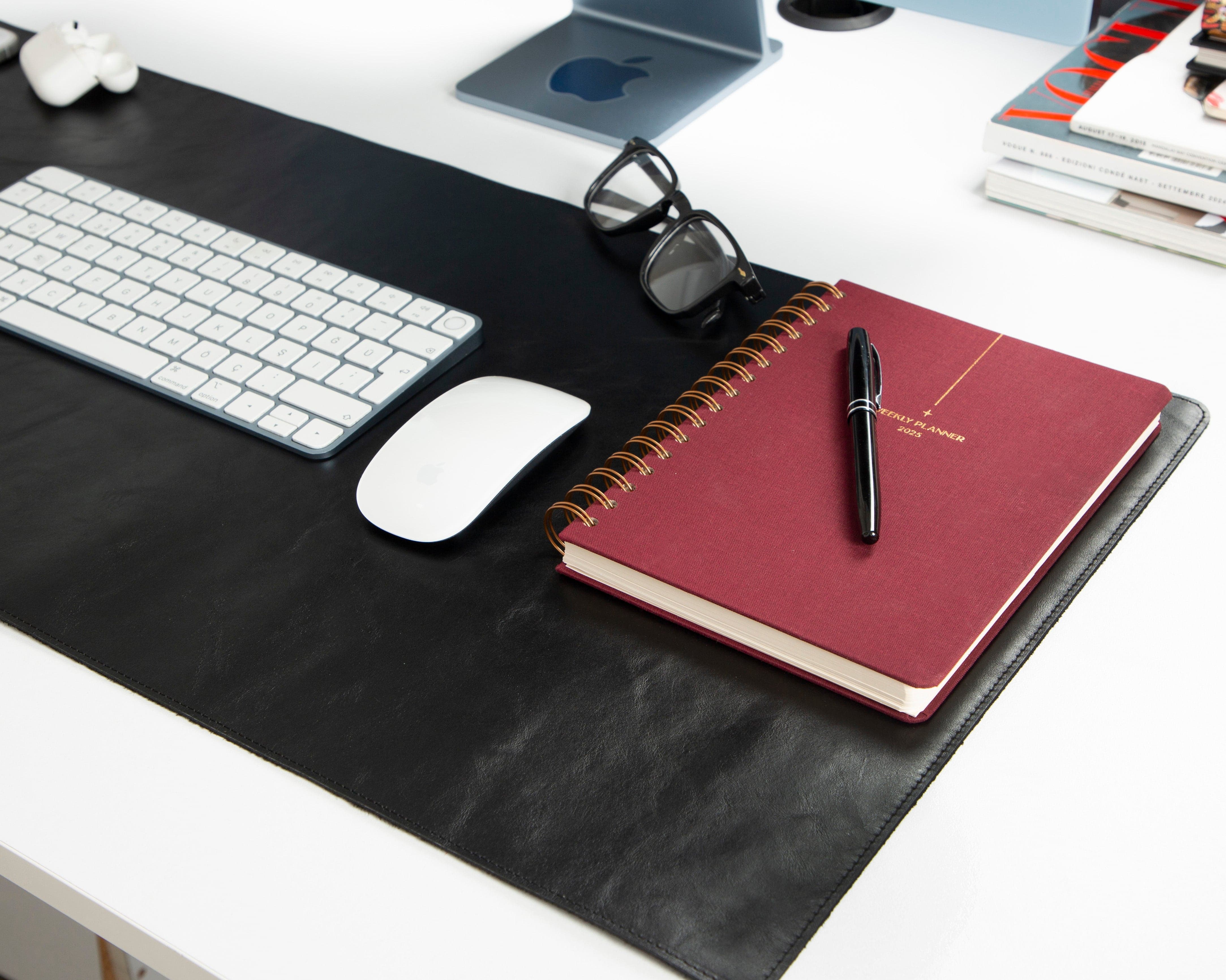 Leather Desk Mat Medium Bouletta