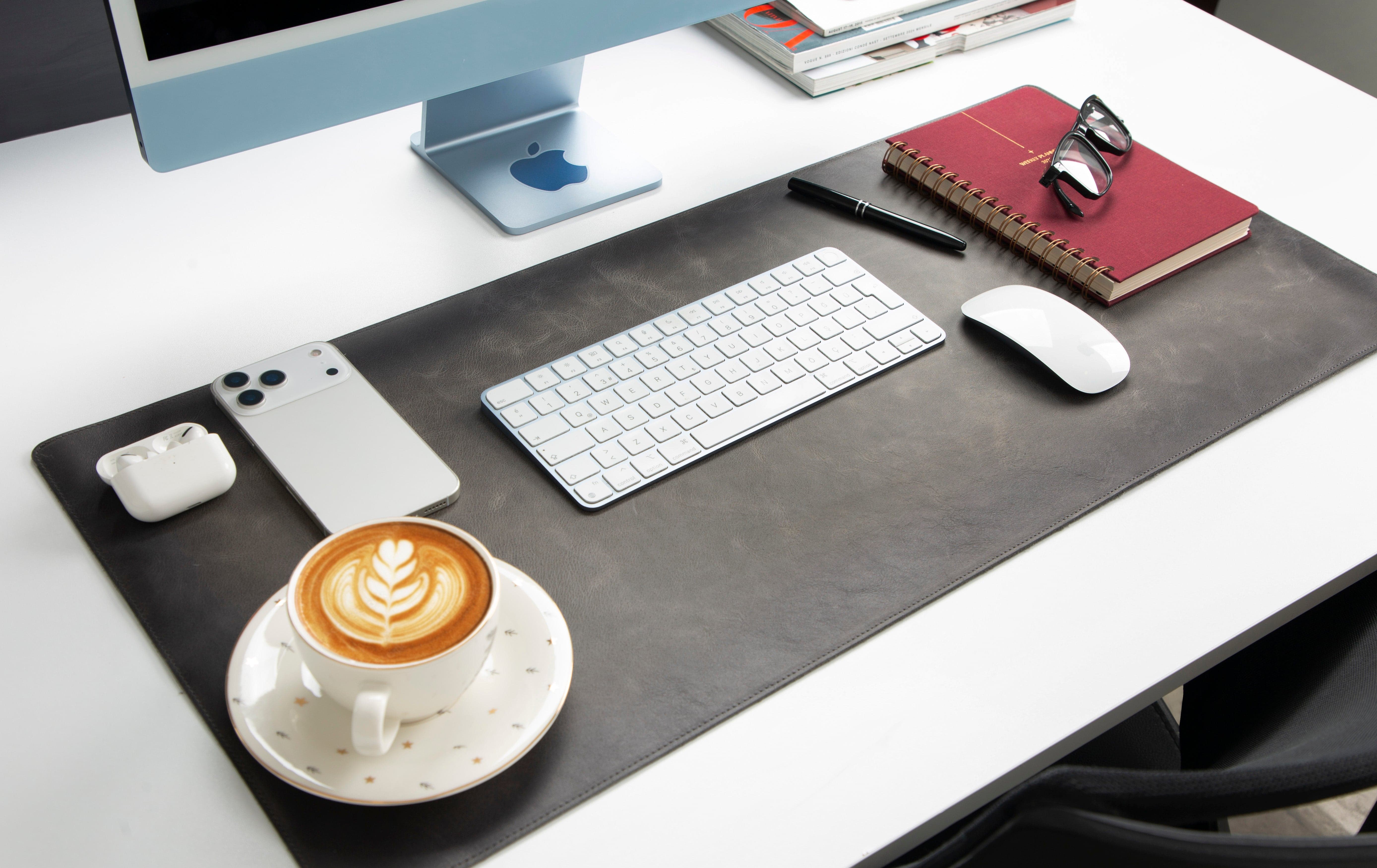 Leather Desk Mat Medium Bouletta