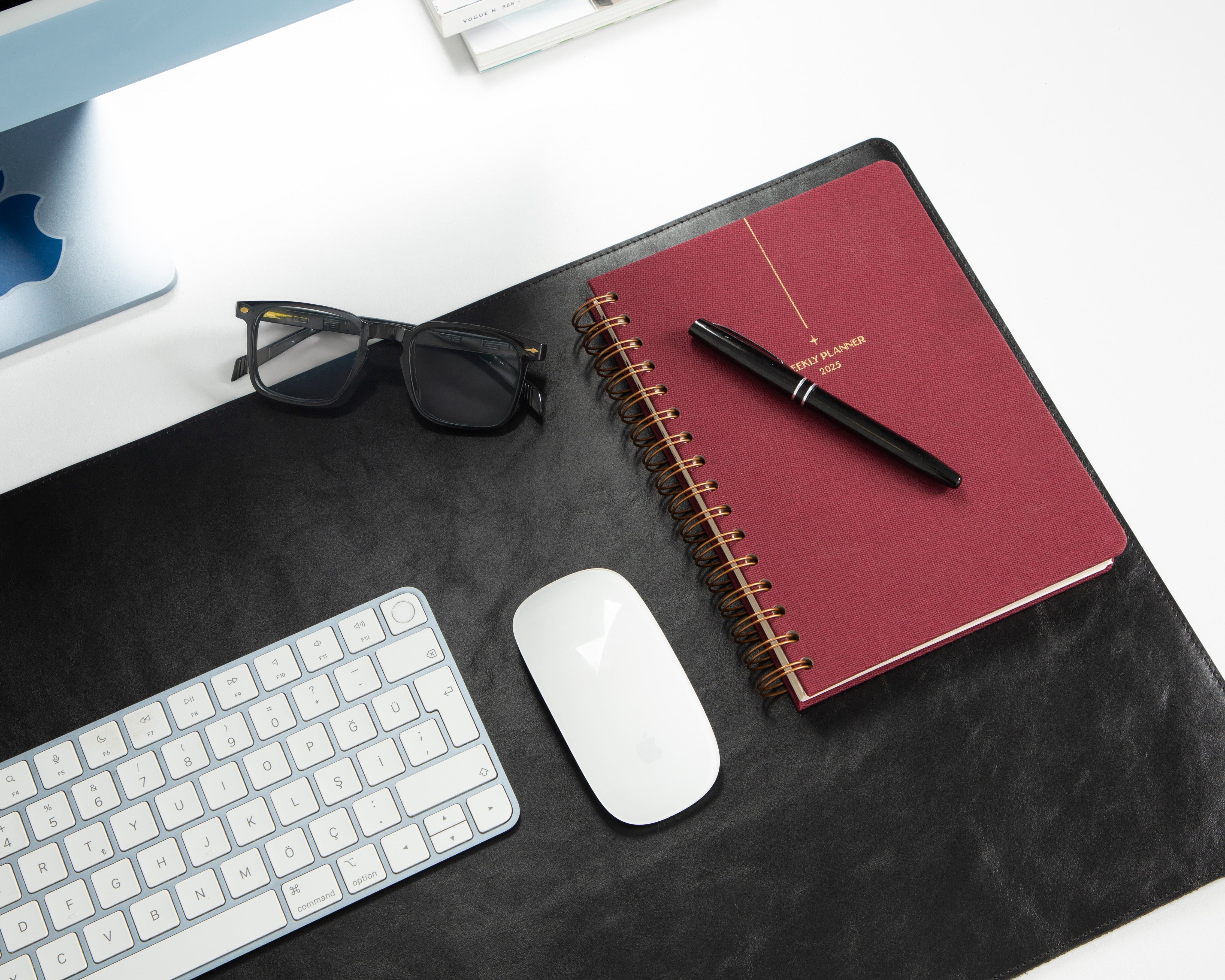 Leather Desk Mat Medium Bouletta