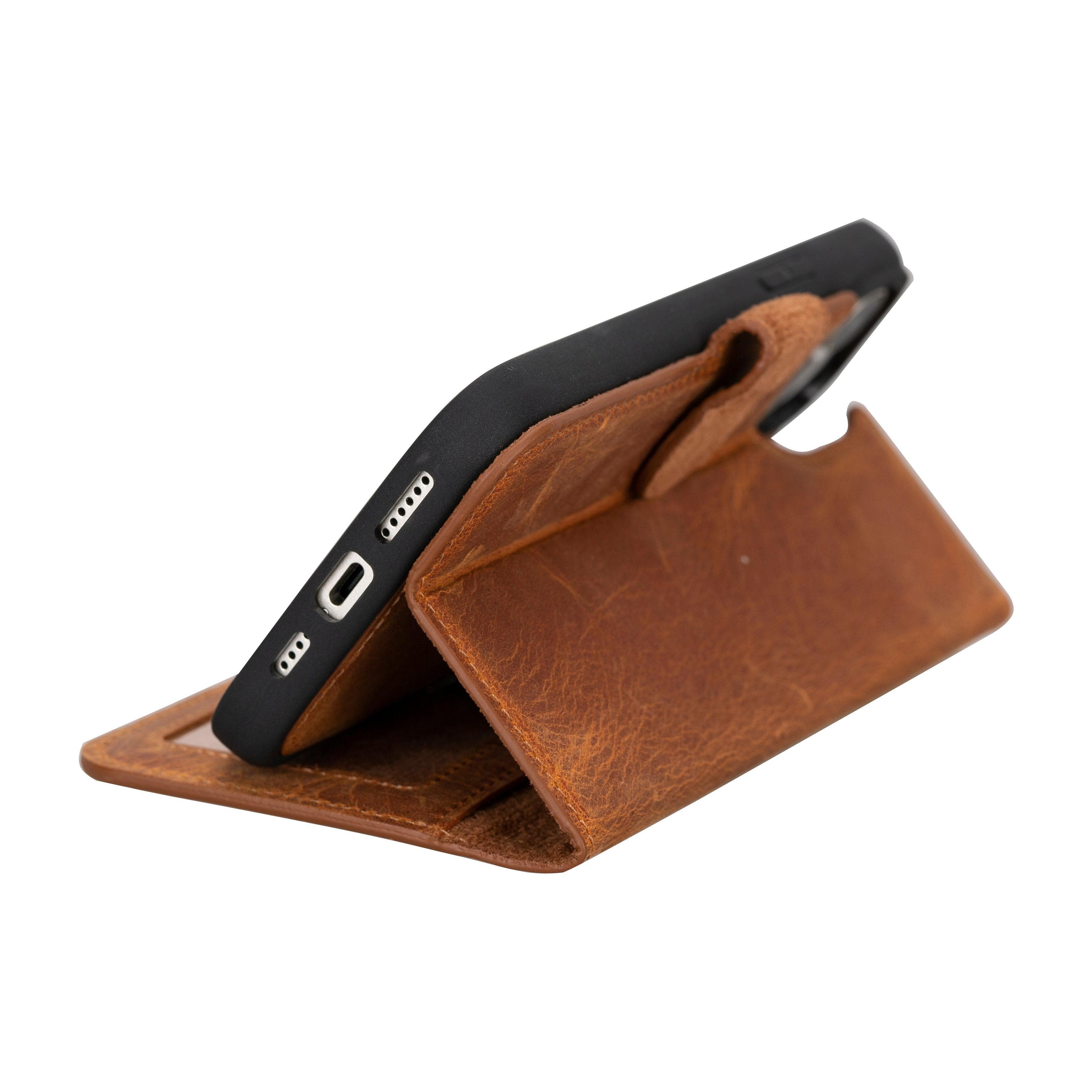 Magic iPhone 16 Detachable Genuine Leather Case Bouletta