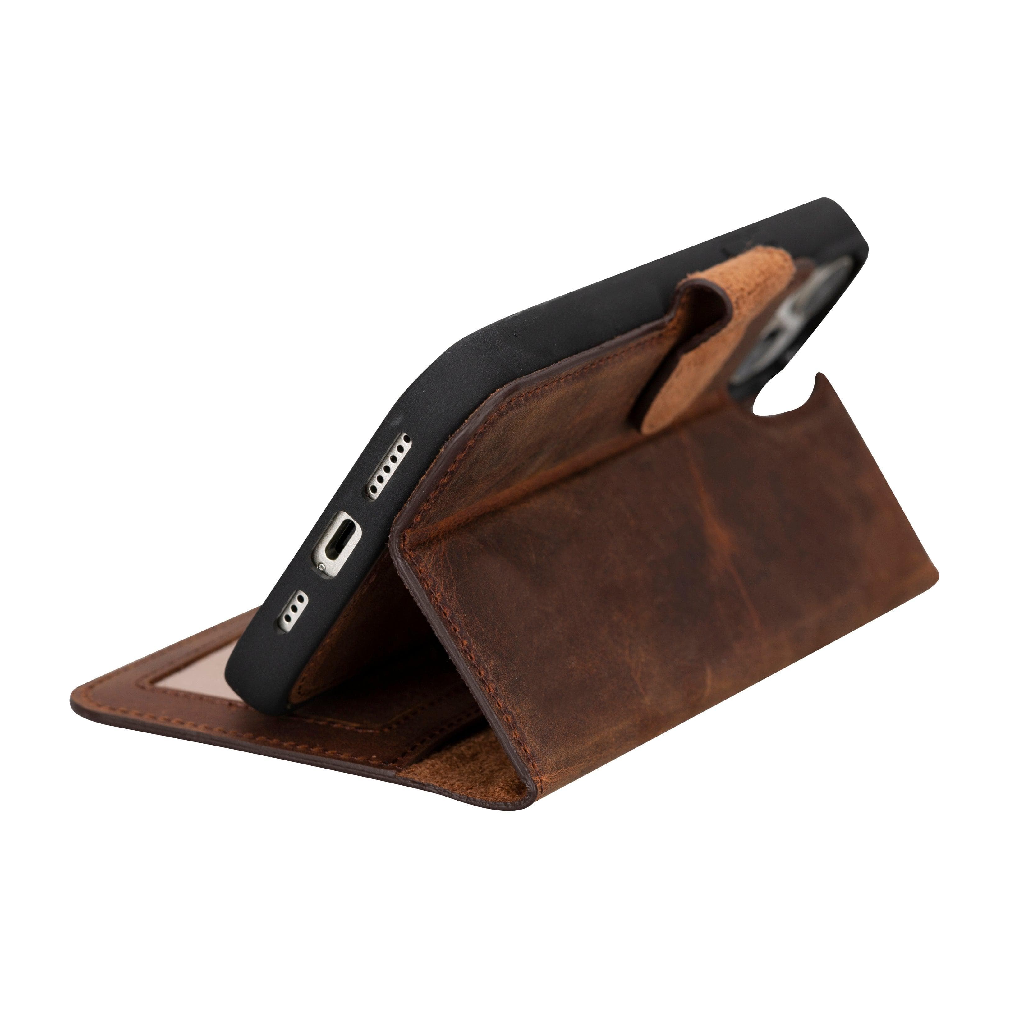 Magic iPhone 16 Plus Detachable Genuine Leather Case Bouletta