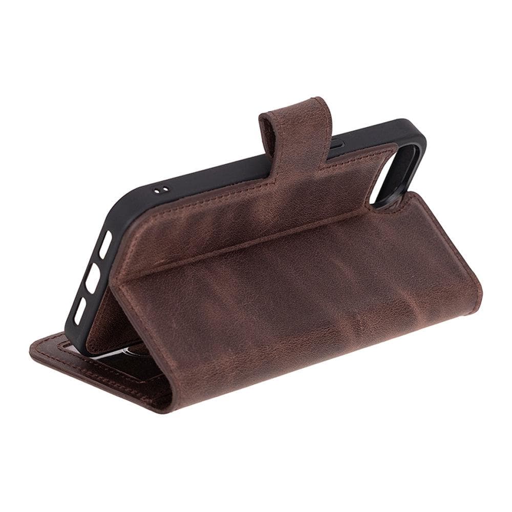 Magic iPhone 16e Leather Detachable Wallet Case Bouletta