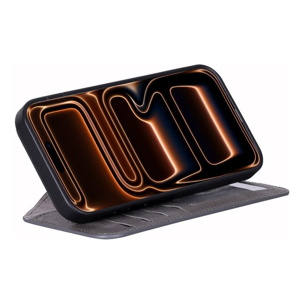 Magic iPhone 17 Pro Detachable Leather Wallet Case Bouletta