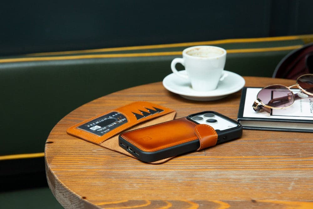 Magic iPhone 17 Pro Detachable Leather Wallet Case Bouletta