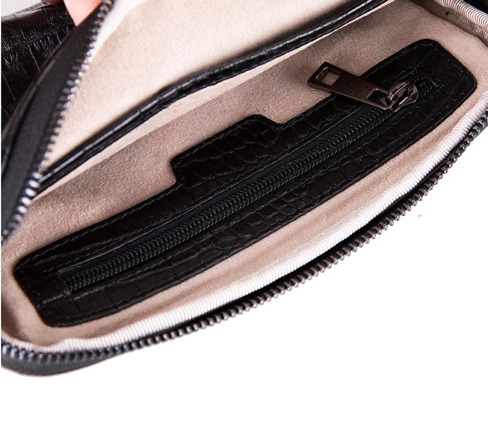Noma Leather Clutch Bag Bouletta