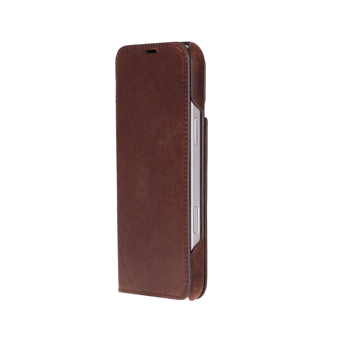 Sonat Leather iPhone 17 Folio Case Saddle Brown Bouletta