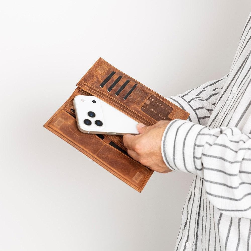 Tenuta Leather Universal Wallet Bouletta