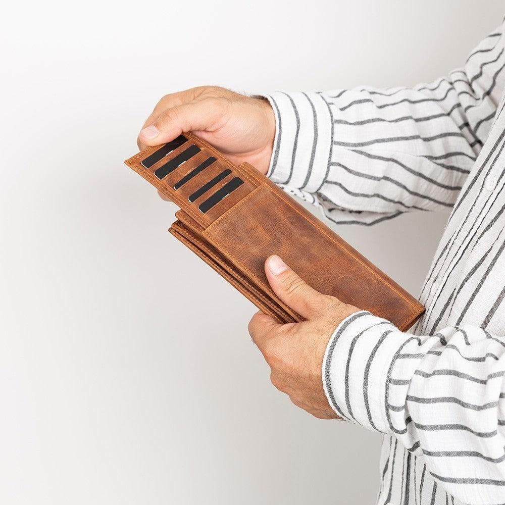 Tenuta Leather Universal Wallet Bouletta