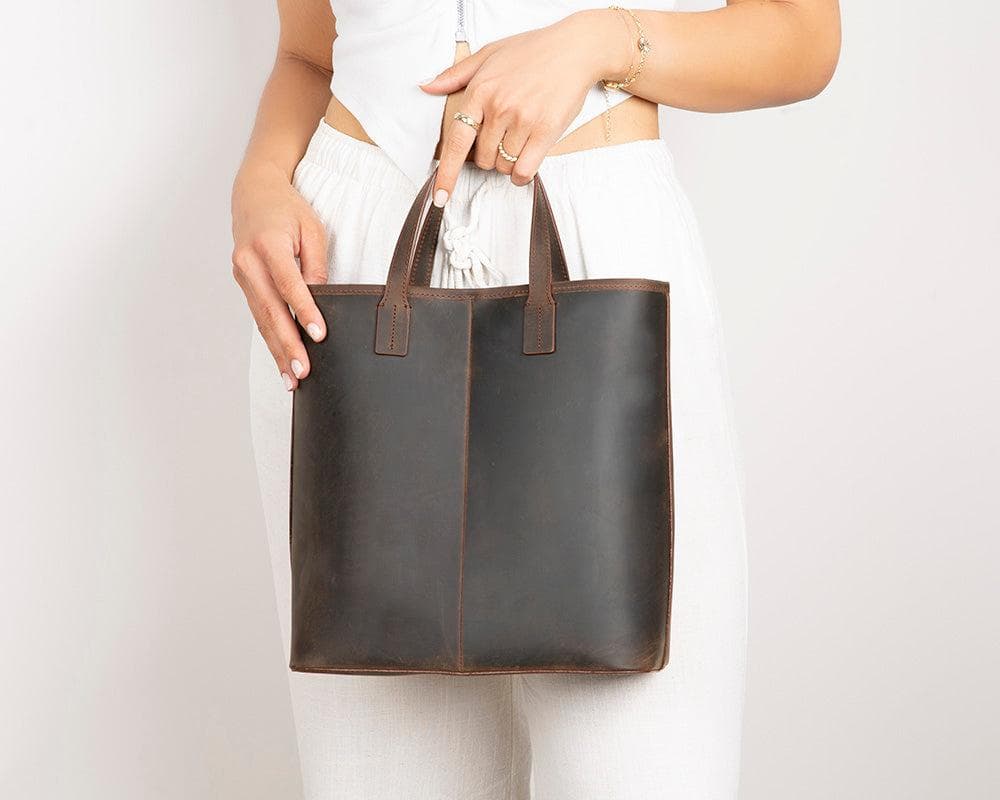 Valetto Leather Tote Bag Bouletta