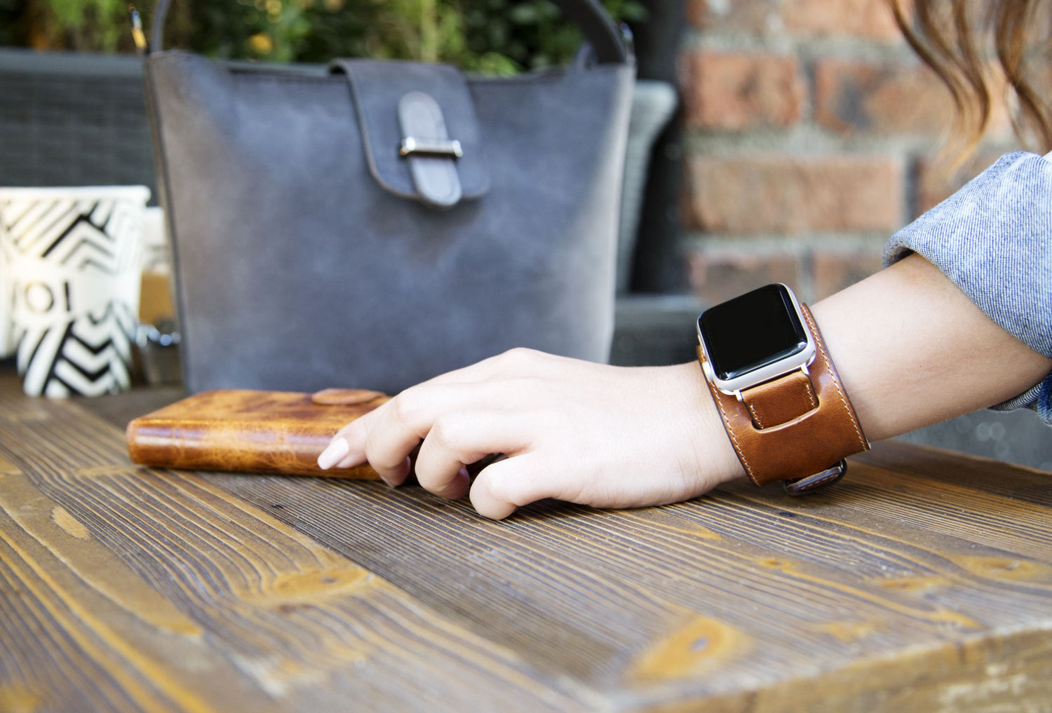 Premium Leather Apple Watch Bands Selection Guide