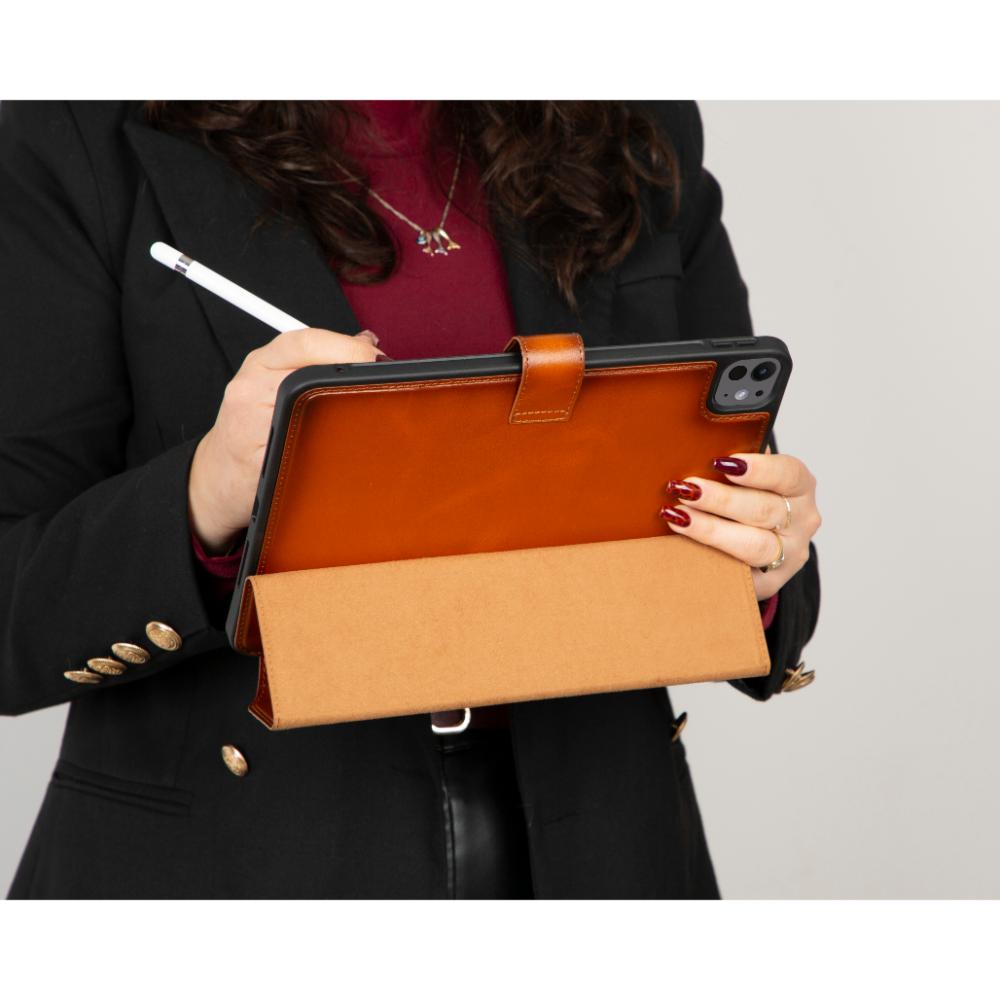 Vortexa  Leather iPad Pro 13" (2024) Case