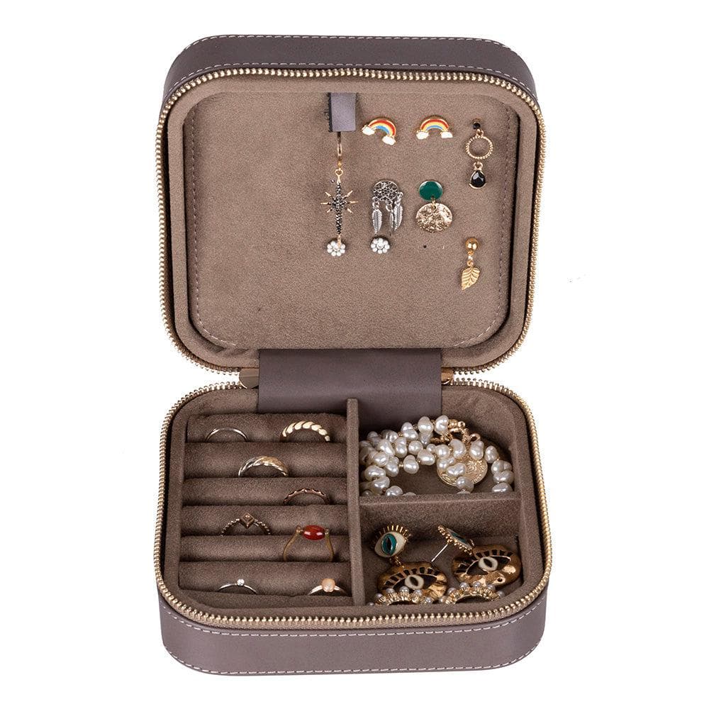 Amanda Leather Jewelry Box, Large Bouletta
