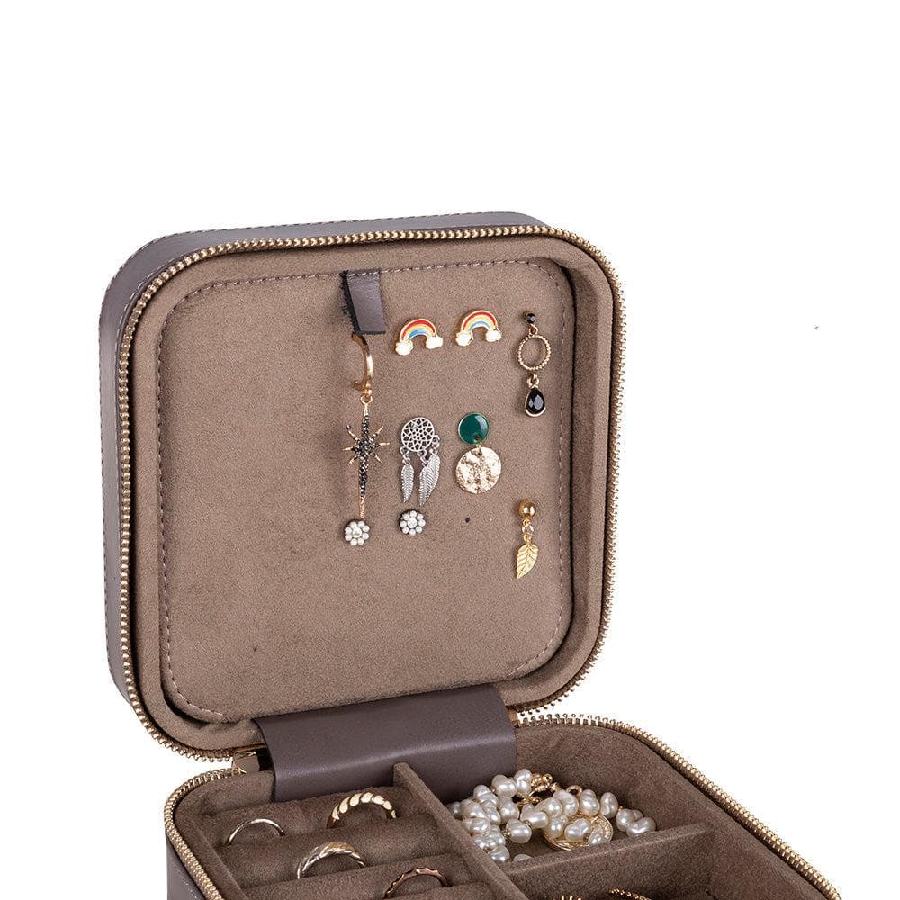 Amanda Leather Jewelry Box, Large Bouletta