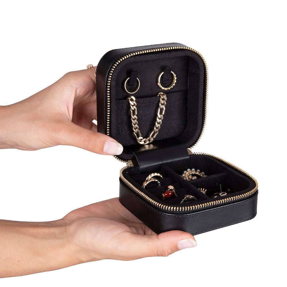 Amanda Leather Jewelry Box, Medium Bouletta