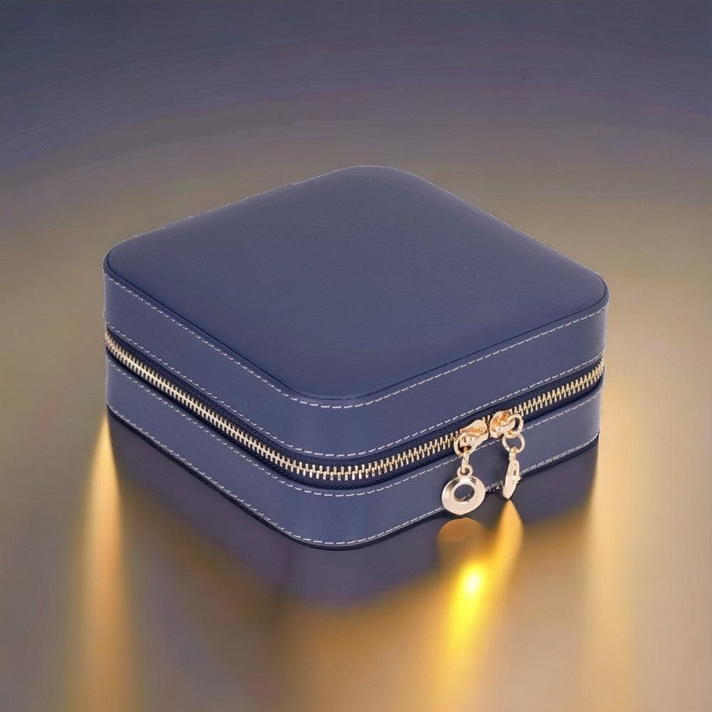 Amanda Leather Jewelry Box, Medium Bouletta