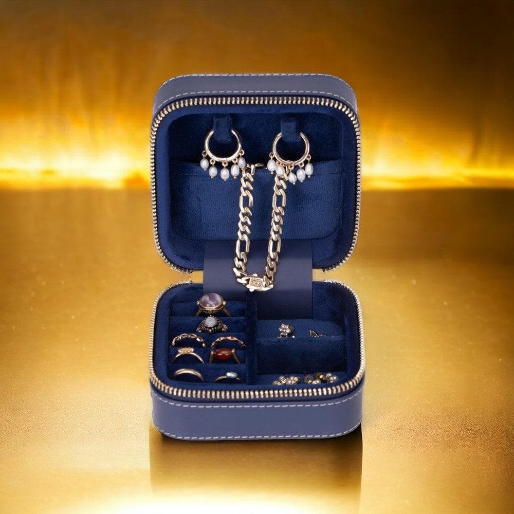 Amanda Leather Jewelry Box, Medium Bouletta