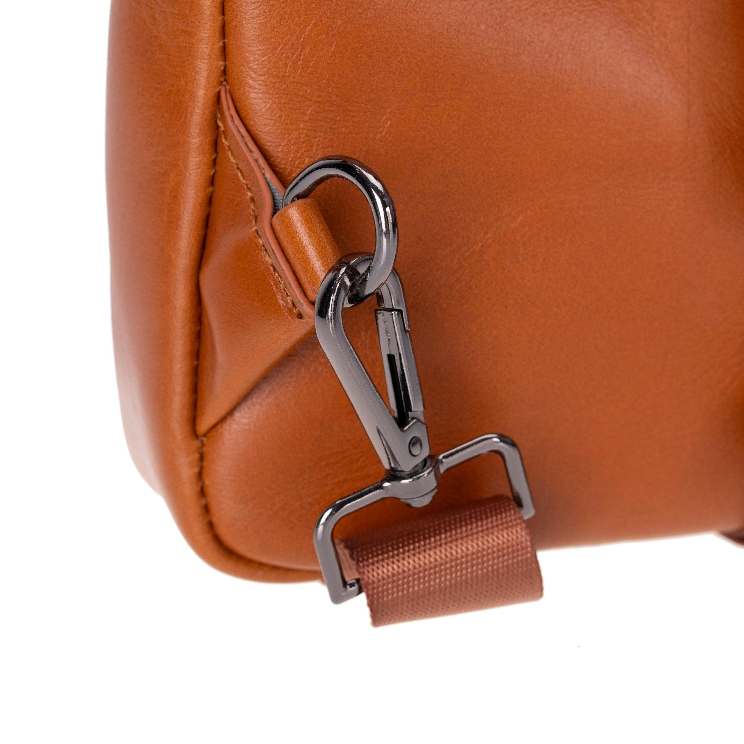 Blake Leather Crossbody Bag Bouletta