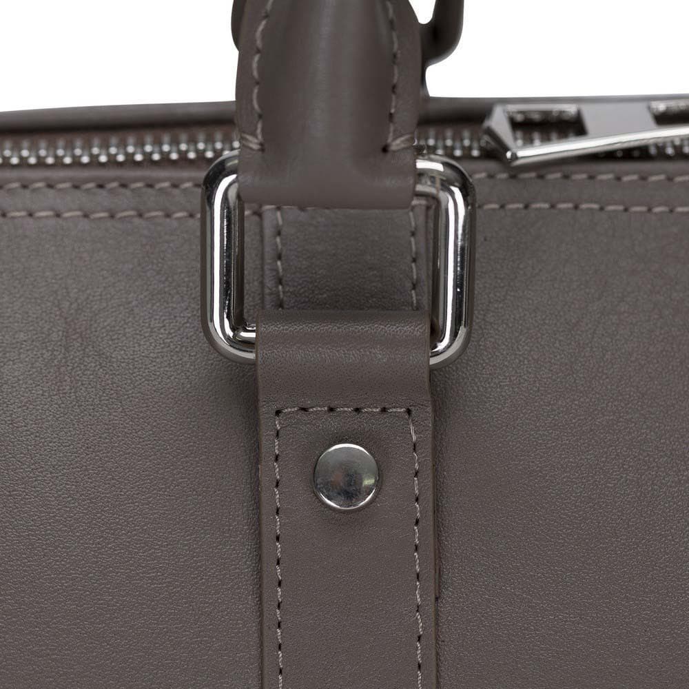 Caira Leather Travel Bag Bouletta