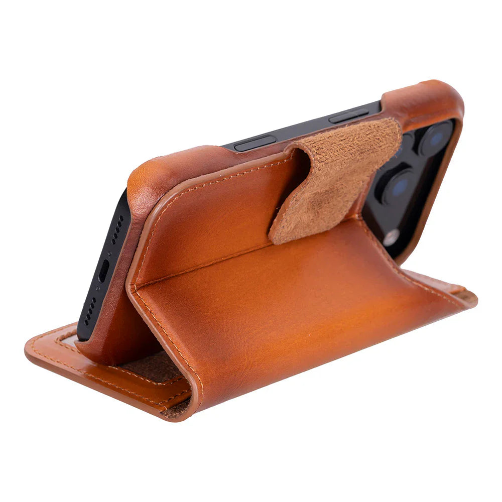 Elite Magic iPhone 17 Pro Leather Detachable Wallet Case Bouletta