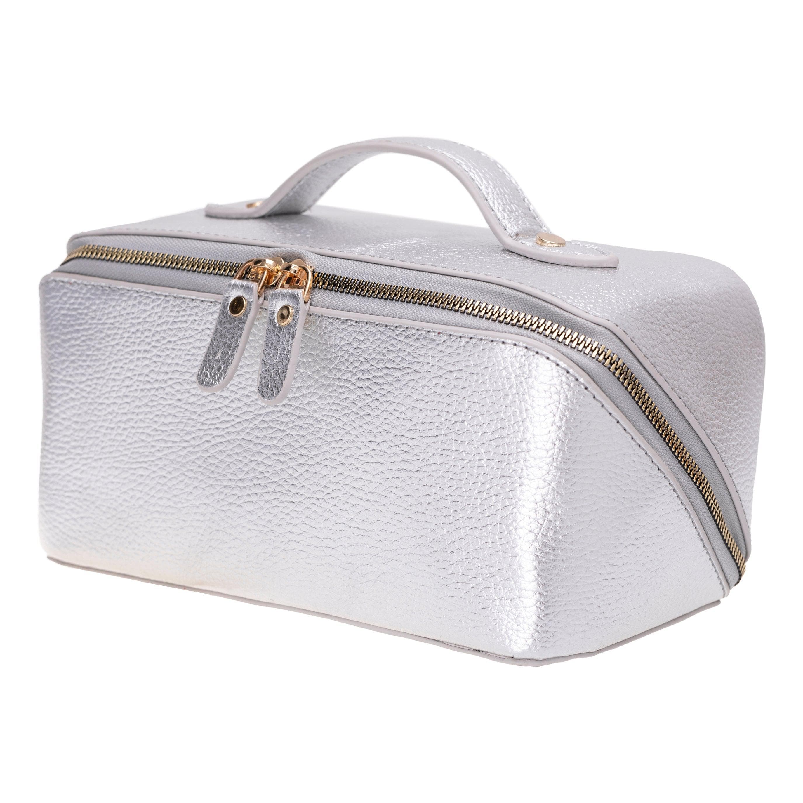 Ella Genuine Leather Dopp Kit Bouletta