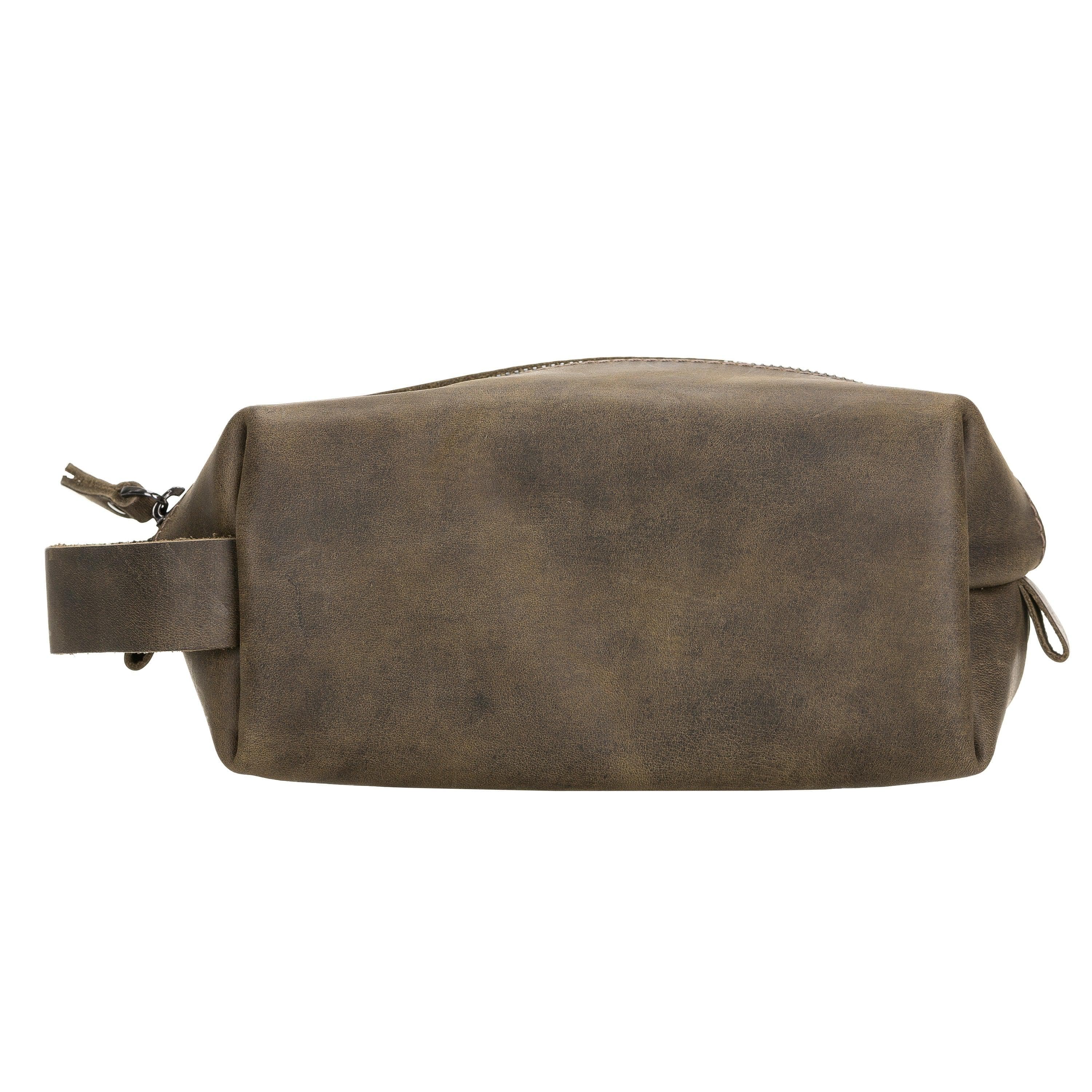 Eve Leather Dopp Kit, Medium Bouletta