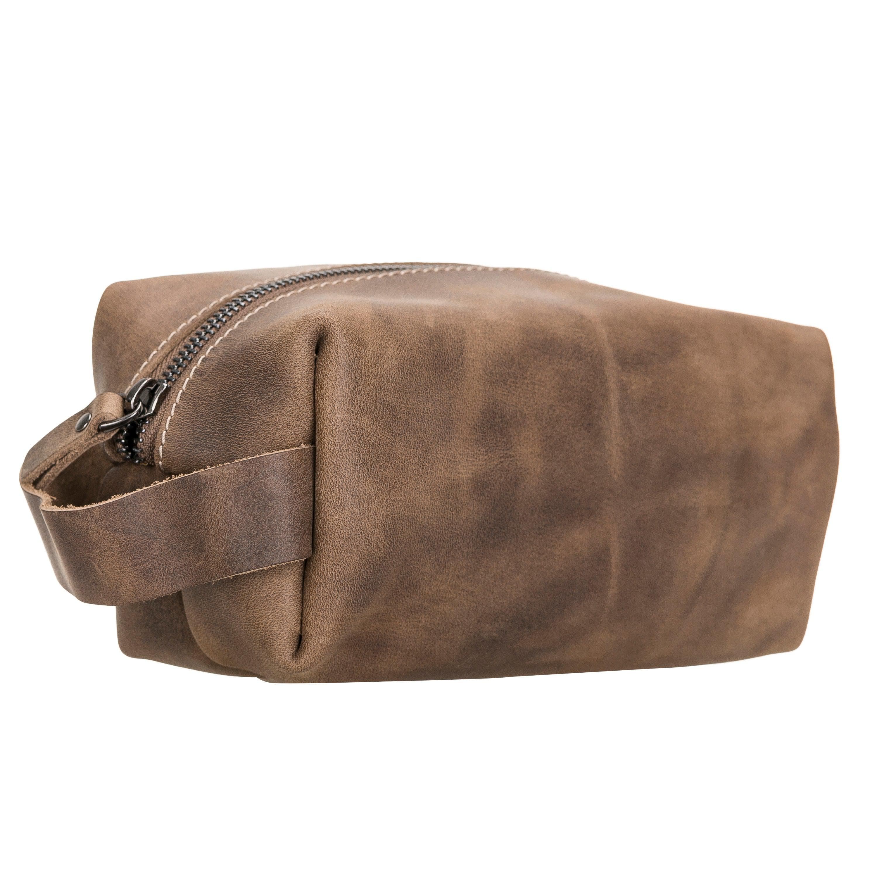 Eve Leather Dopp Kit, Medium Bouletta