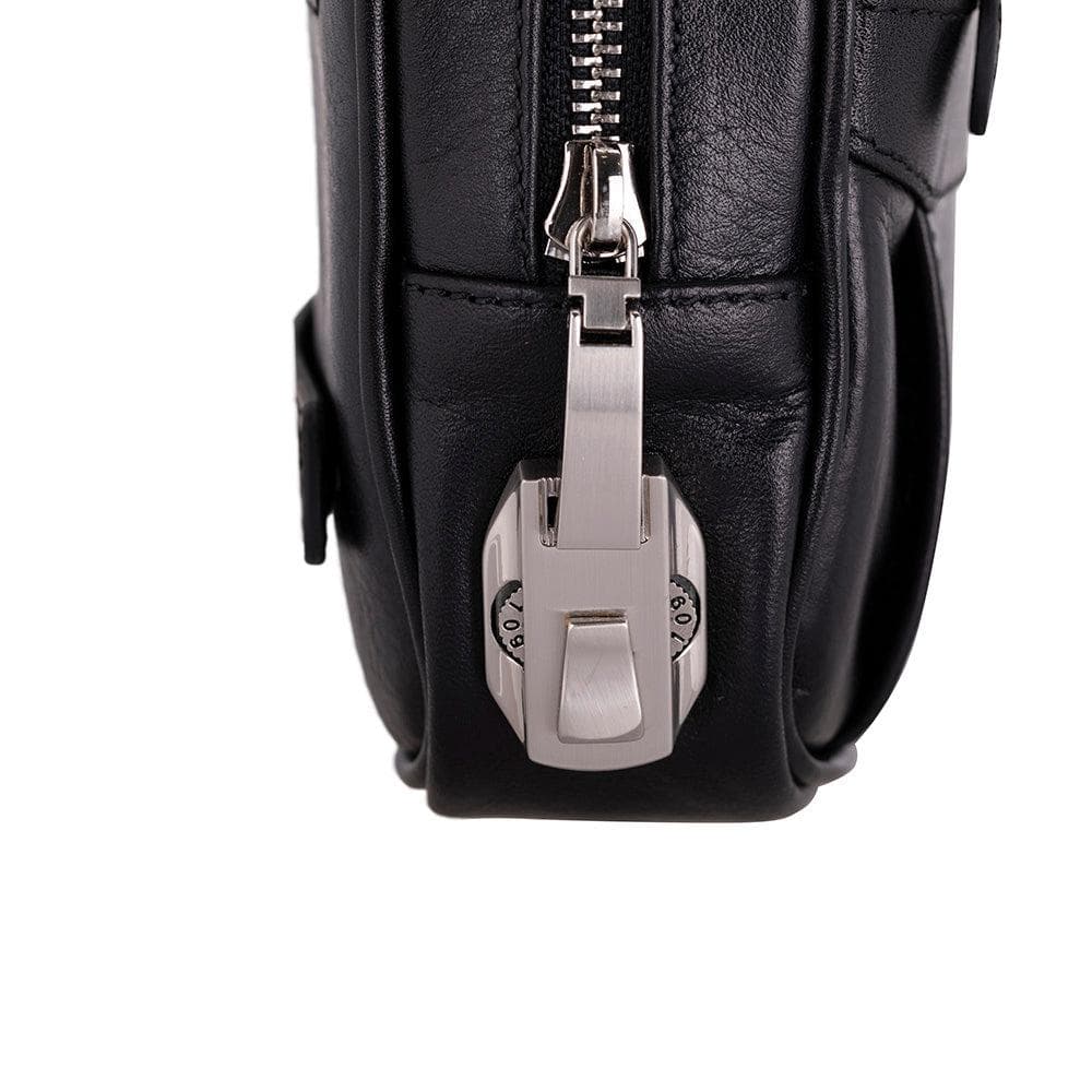 Forge Leather Handbag Black Bouletta