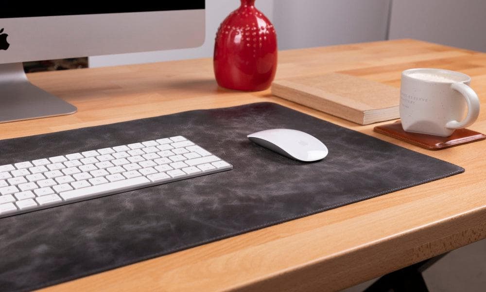 Leather Desk Mat (30 cm X 46 cm) Bouletta