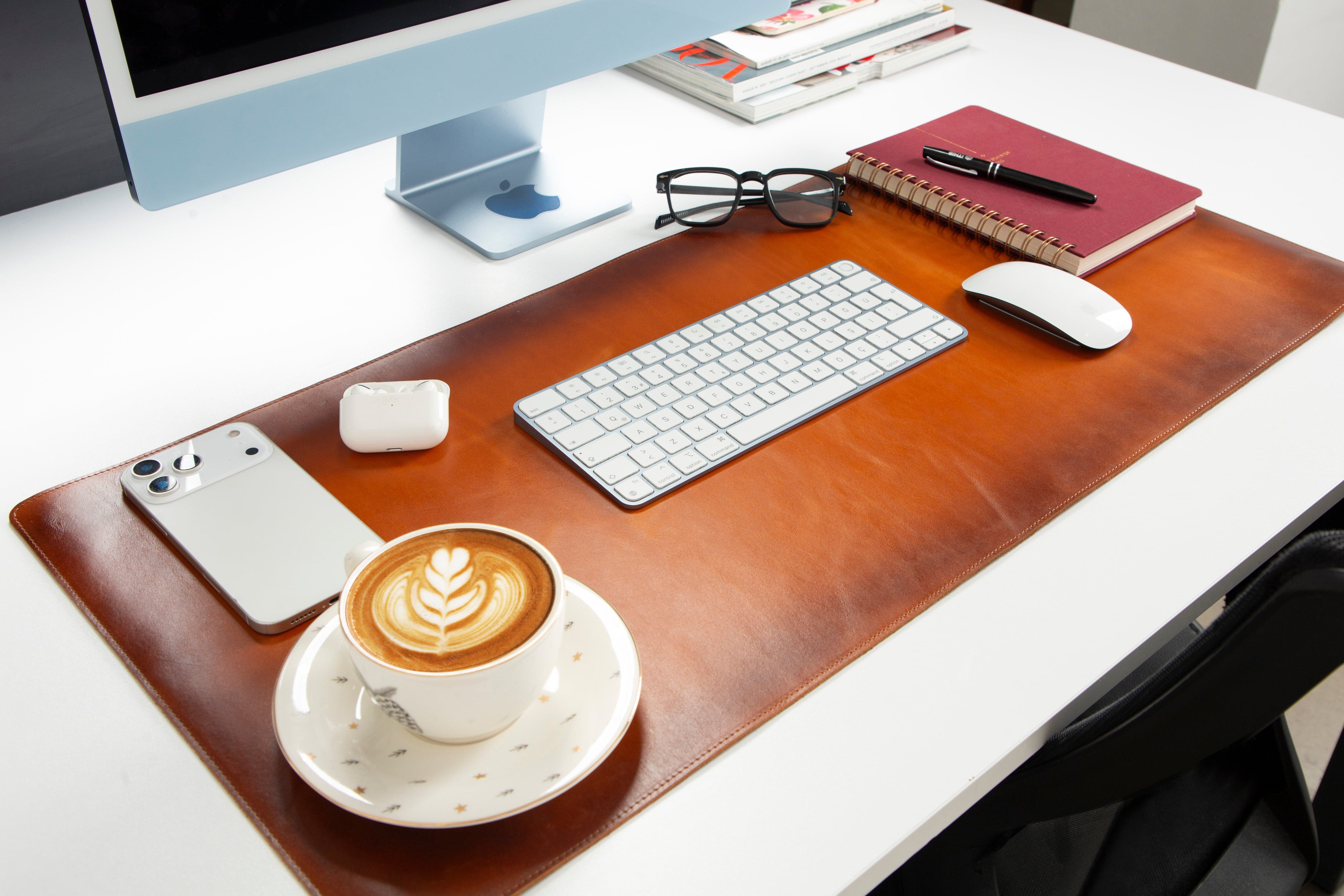 Leather Desk Mat Medium Bouletta