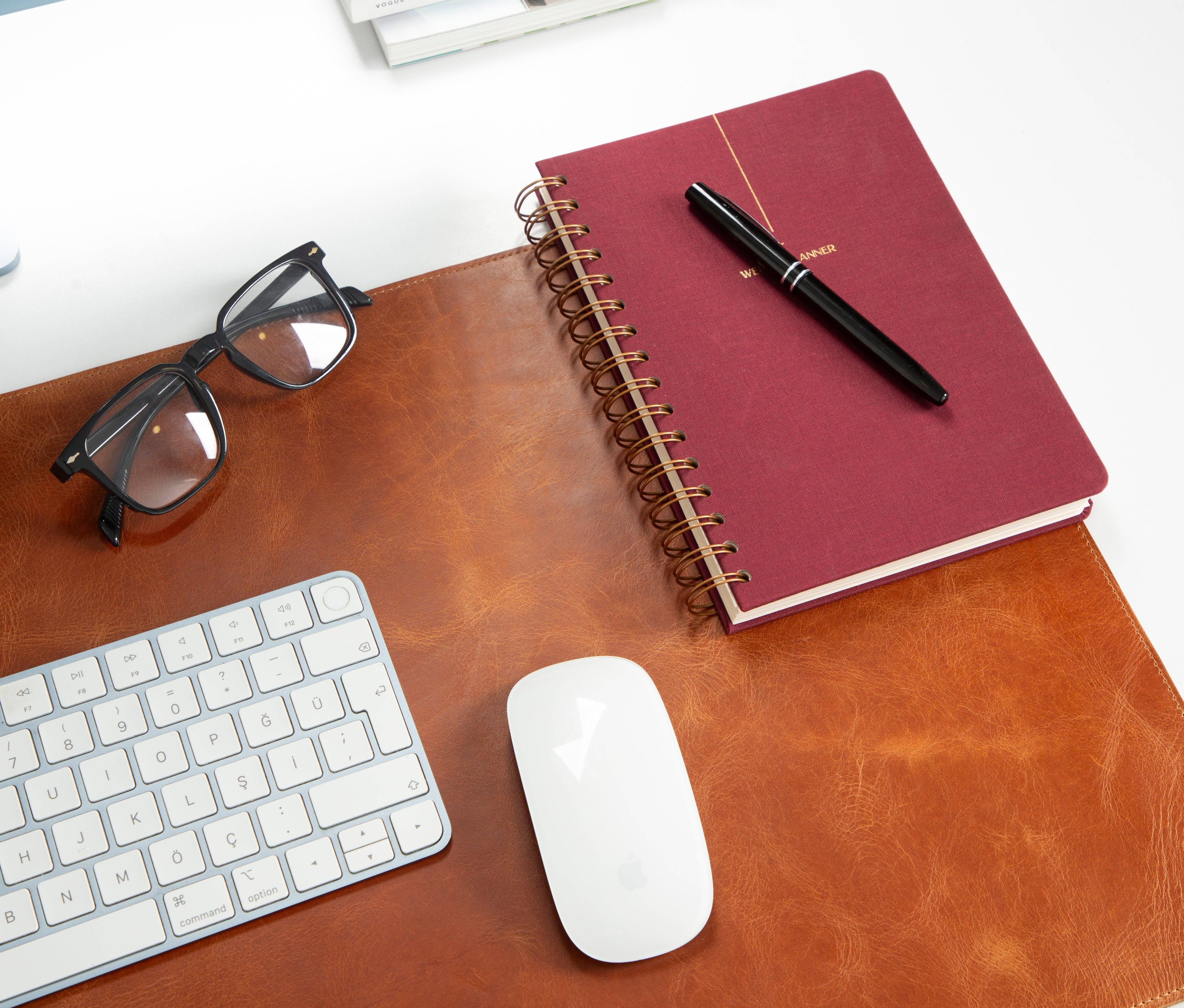 Leather Desk Mat Medium Bouletta