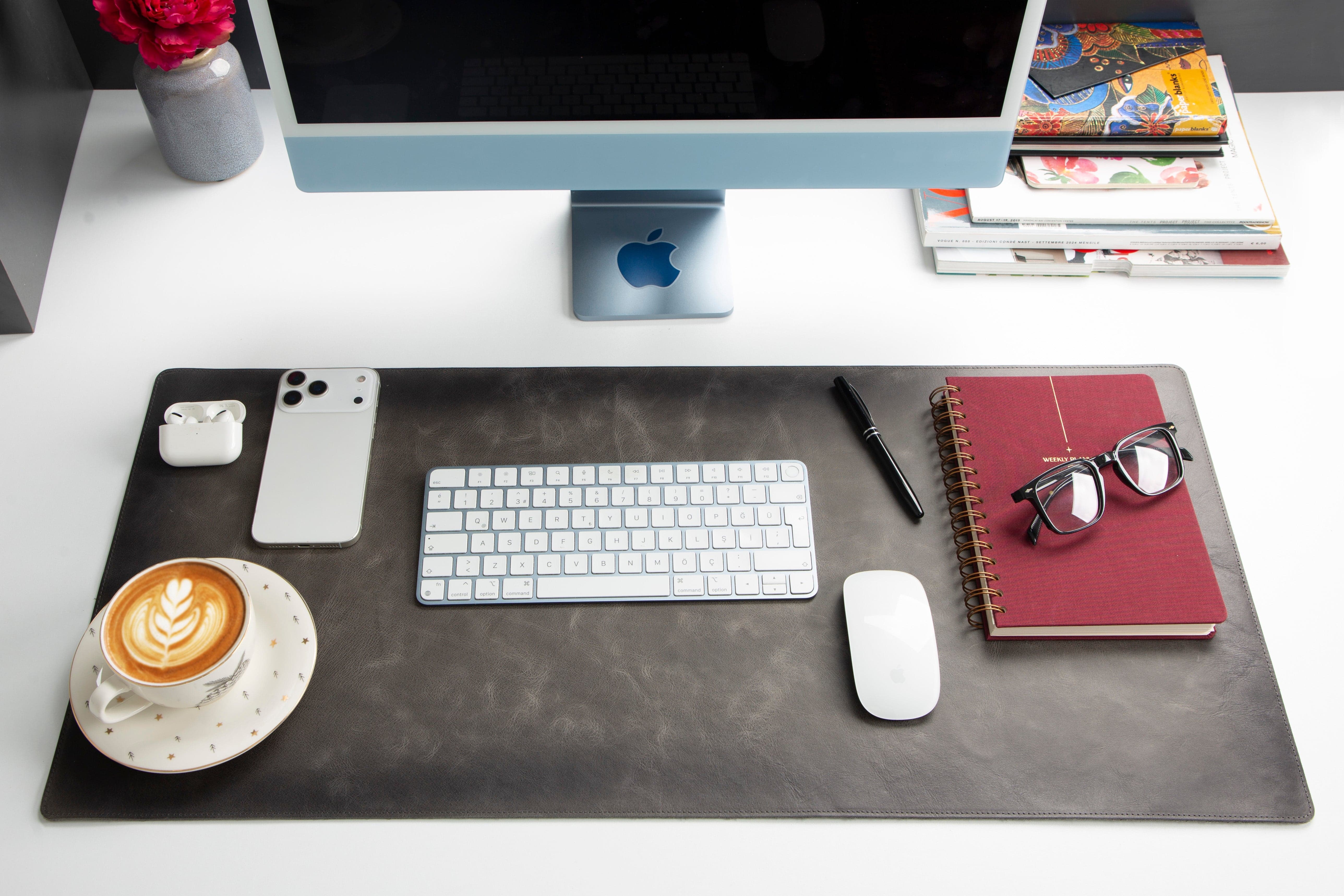Leather Desk Mat Medium Bouletta