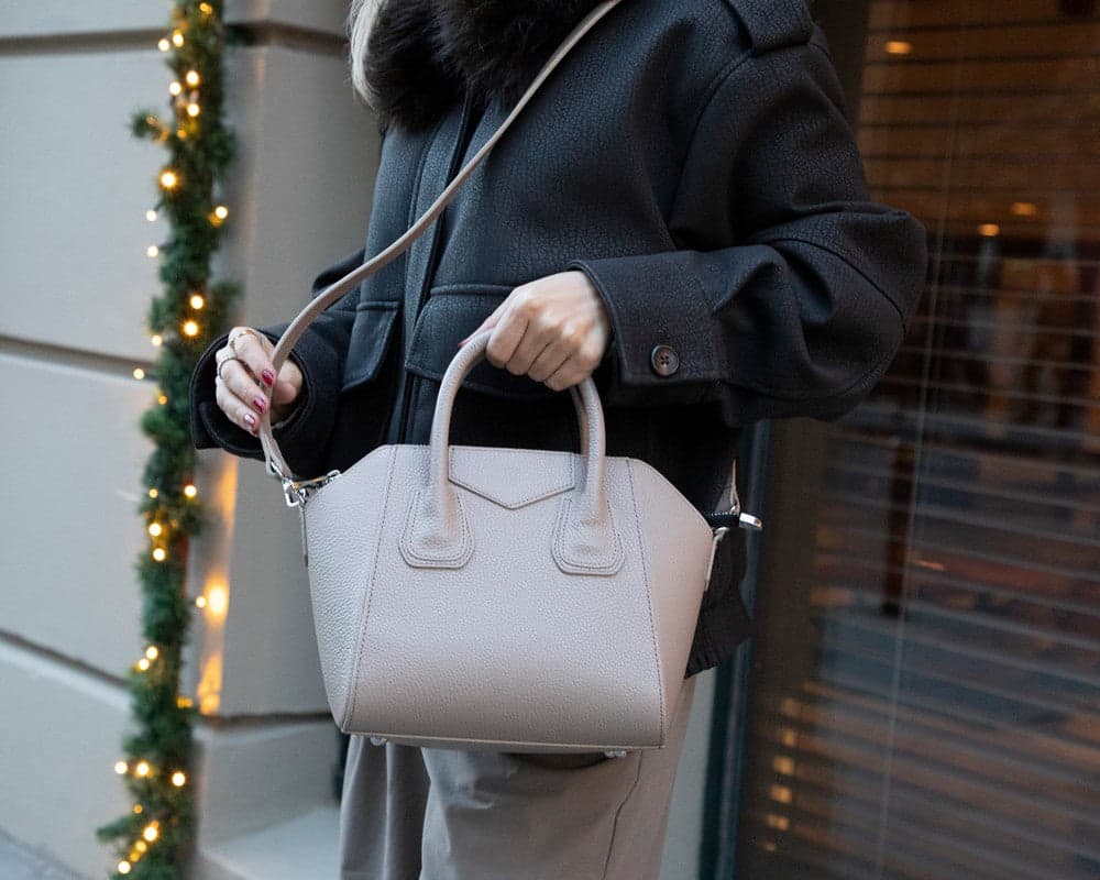 Lorenza Women's Leather Bag, Medium Bouletta