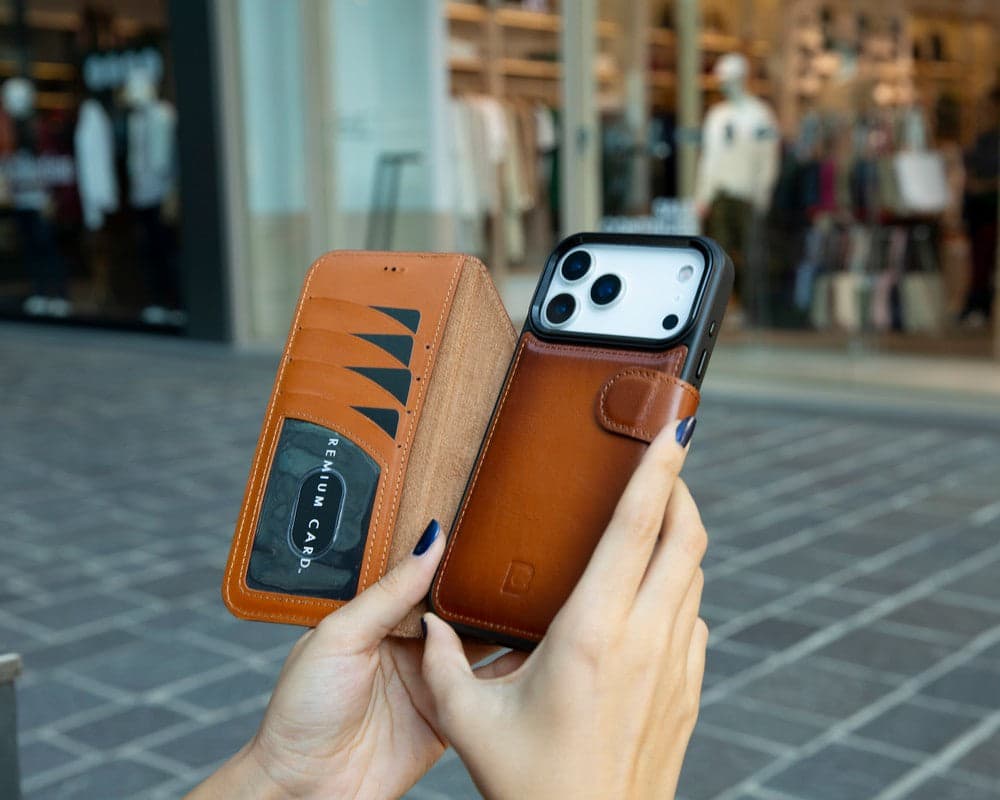 Magic iPhone 17 Pro Max Detachable Leather Wallet Case