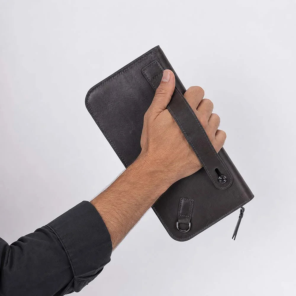 Novarco Leather Clutch Handbag Bouletta