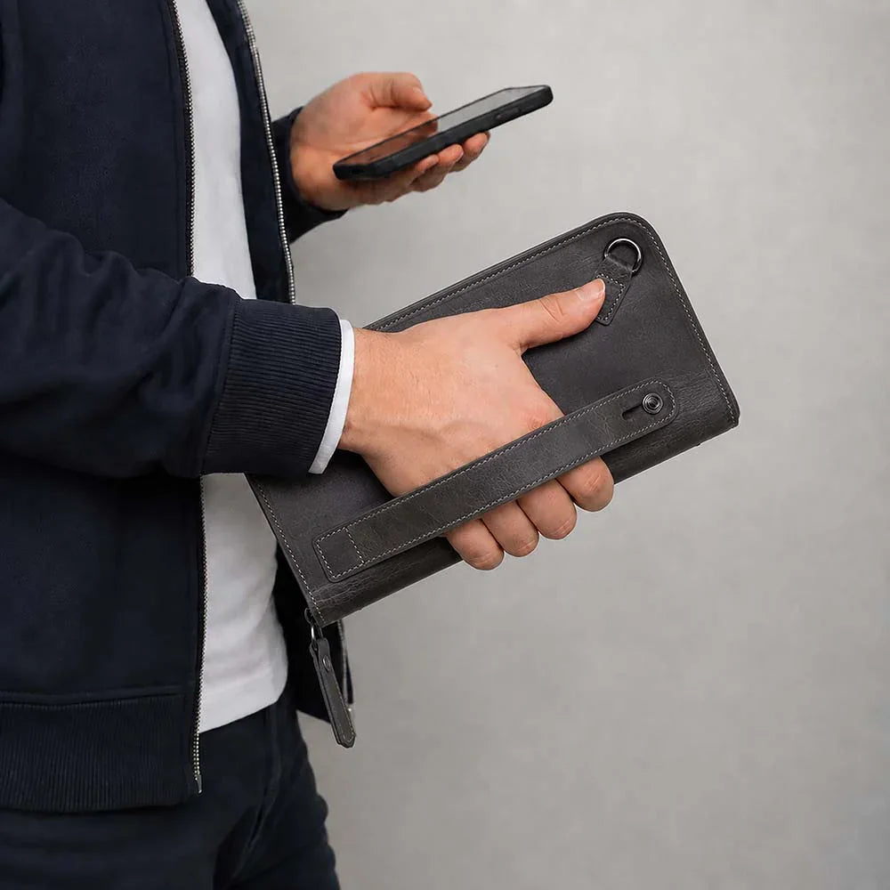 Novarco Leather Clutch Handbag Bouletta