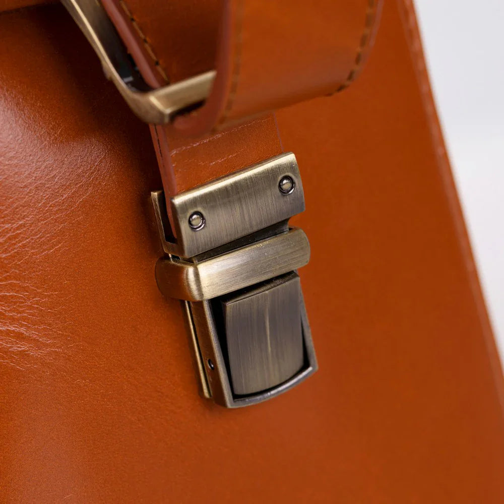 Olympus Leather Business Briefcase / Laptop Case Bouletta