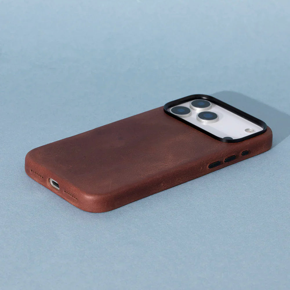 Prestige iPhone 17 Pro Leather Case Bouletta