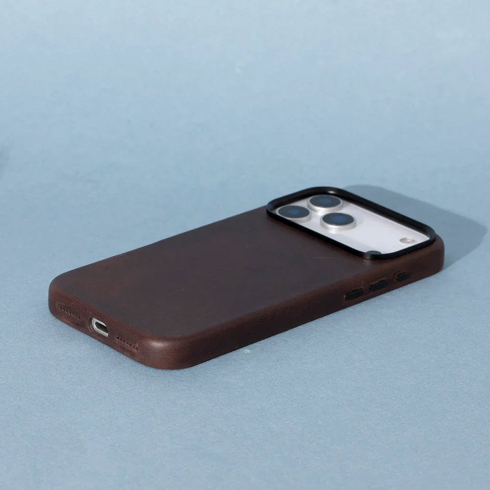 Prestige iPhone 17 Pro Max Leather Case Bouletta