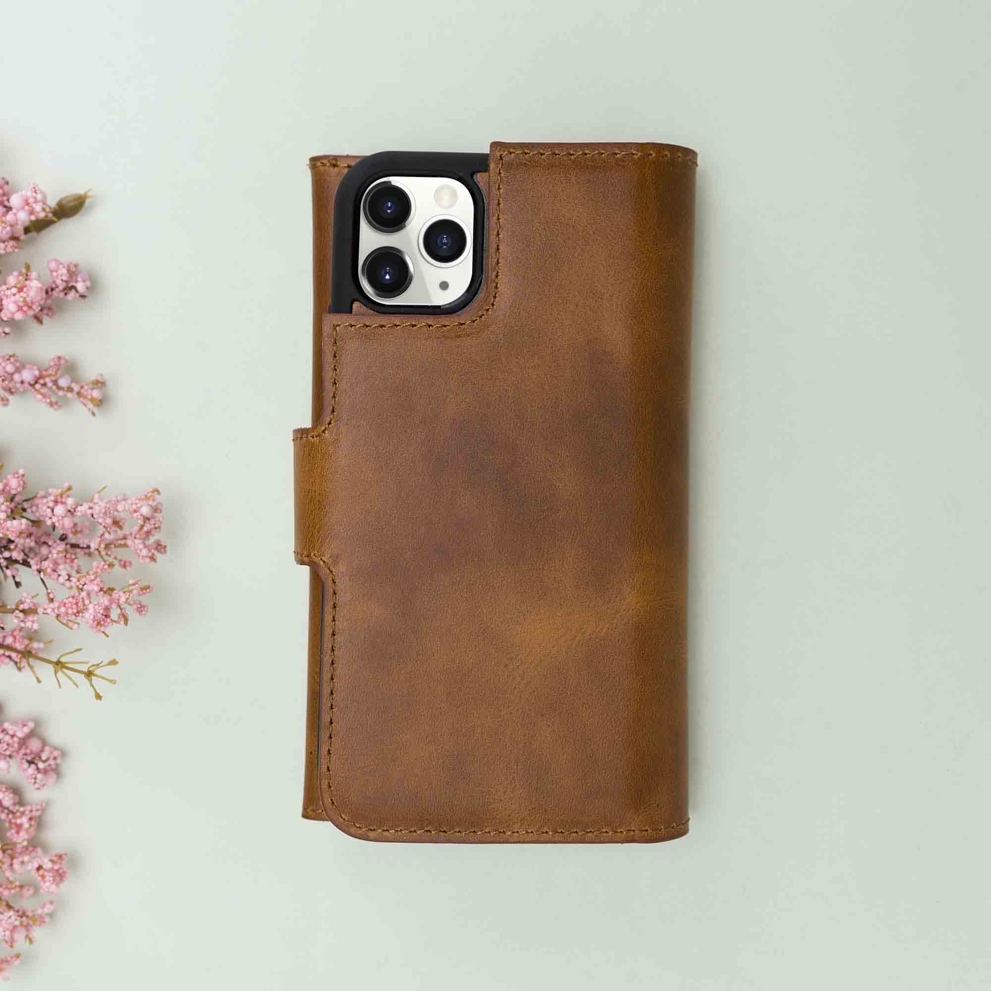 Santa iPhone 11 Pro Leather Detachable Wallet Case Bouletta
