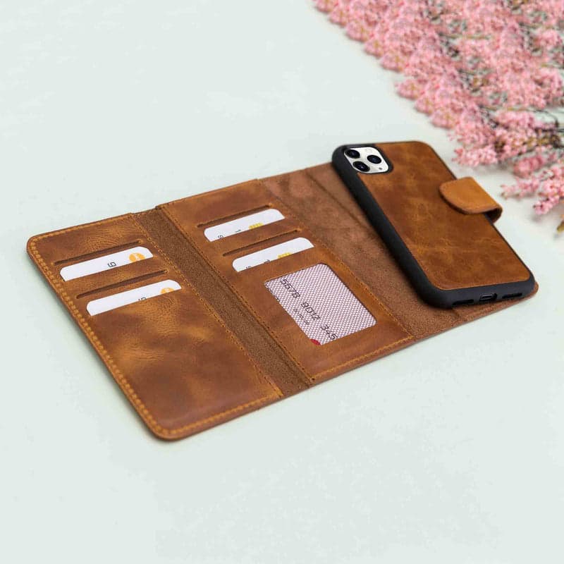 Santa iPhone 11 Pro Leather Detachable Wallet Case Bouletta